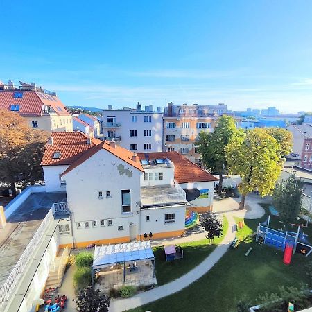 Schanz - Quietly Oriented - Private Parking - Balcony Bratislava Bagian luar foto