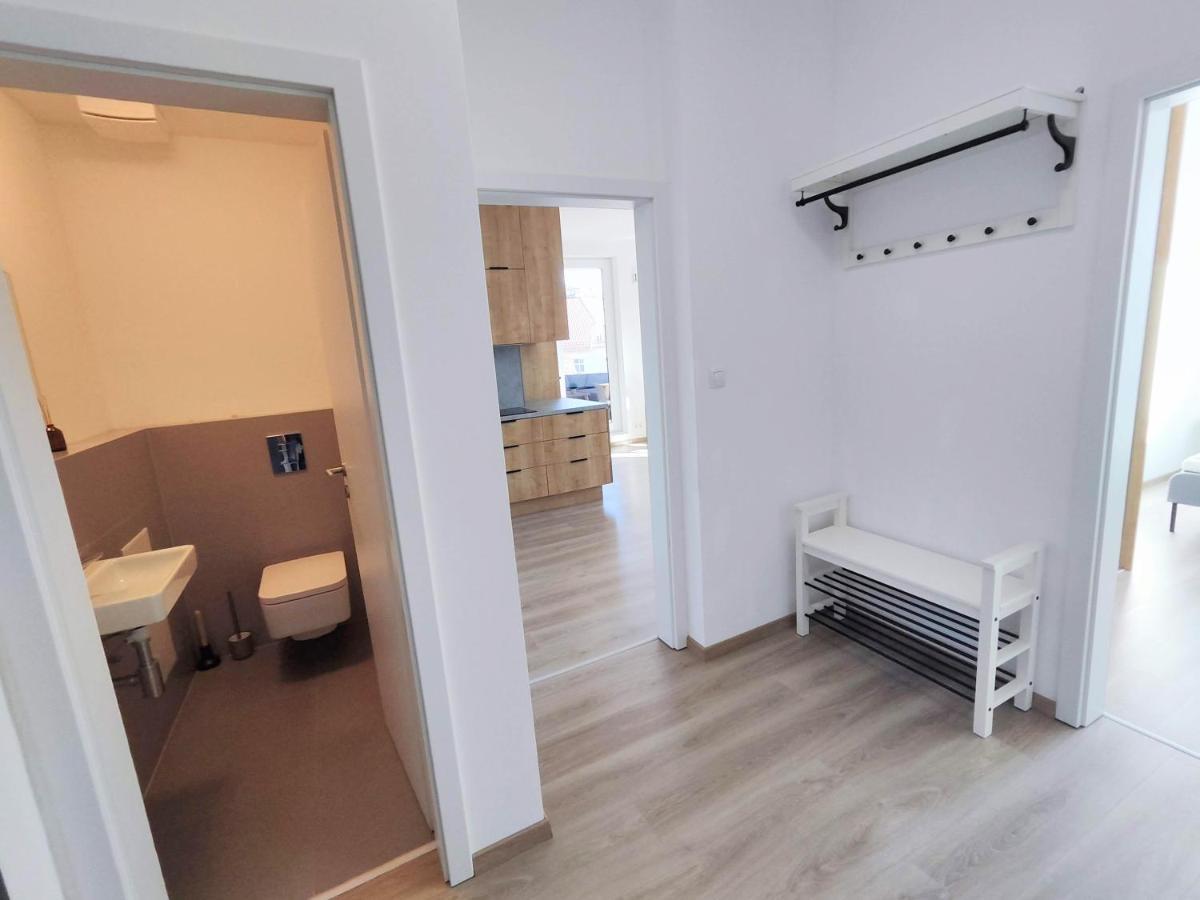 Schanz - Quietly Oriented - Private Parking - Balcony Bratislava Bagian luar foto