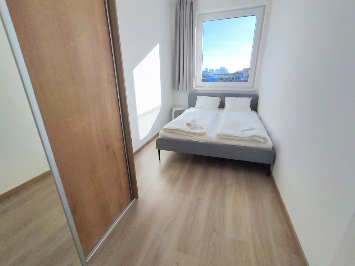 Schanz - Quietly Oriented - Private Parking - Balcony Bratislava Bagian luar foto