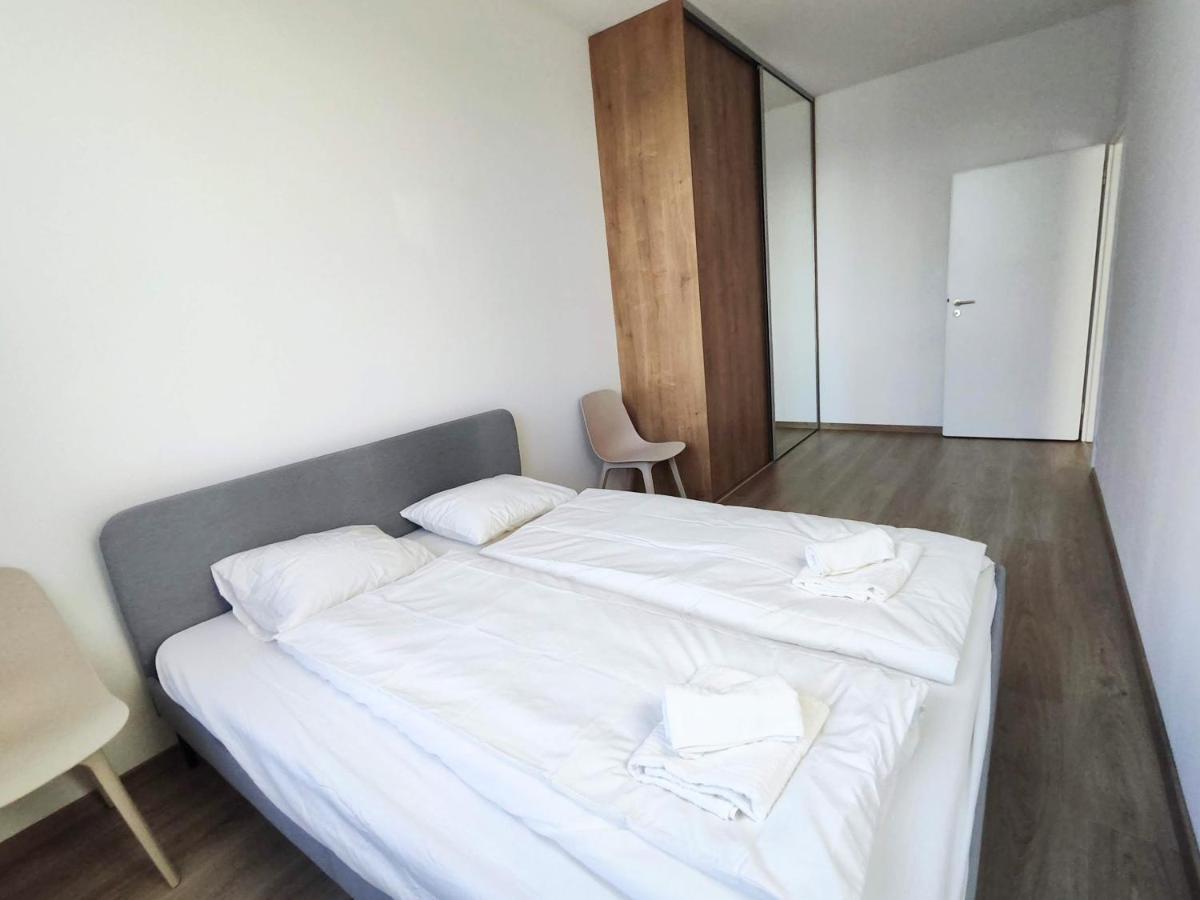 Schanz - Quietly Oriented - Private Parking - Balcony Bratislava Bagian luar foto