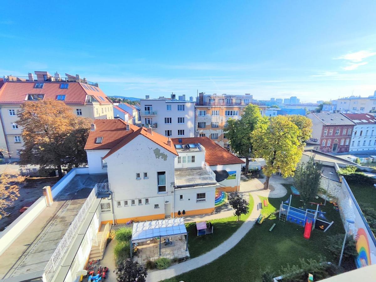 Schanz - Quietly Oriented - Private Parking - Balcony Bratislava Bagian luar foto